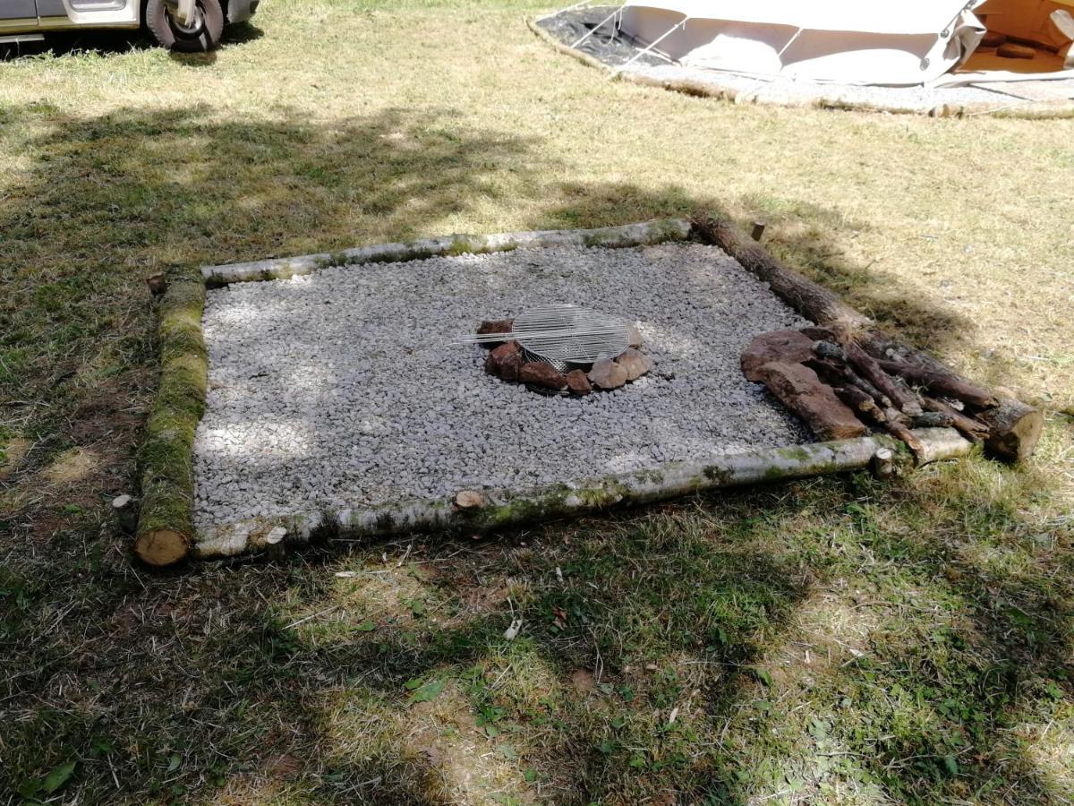 Tente Insolite 1 A 5 Personnes Plouray Luaran gambar